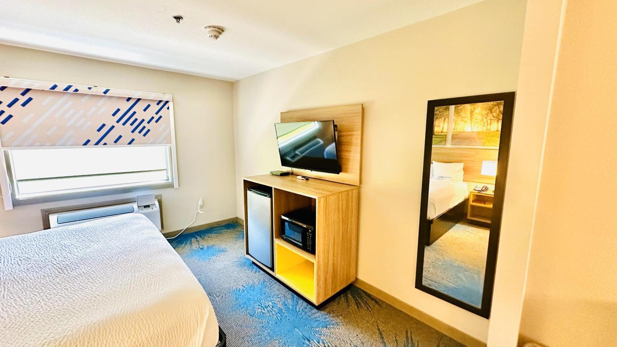 Days Inn & Suites By Wyndham Wynne Exteriör bild
