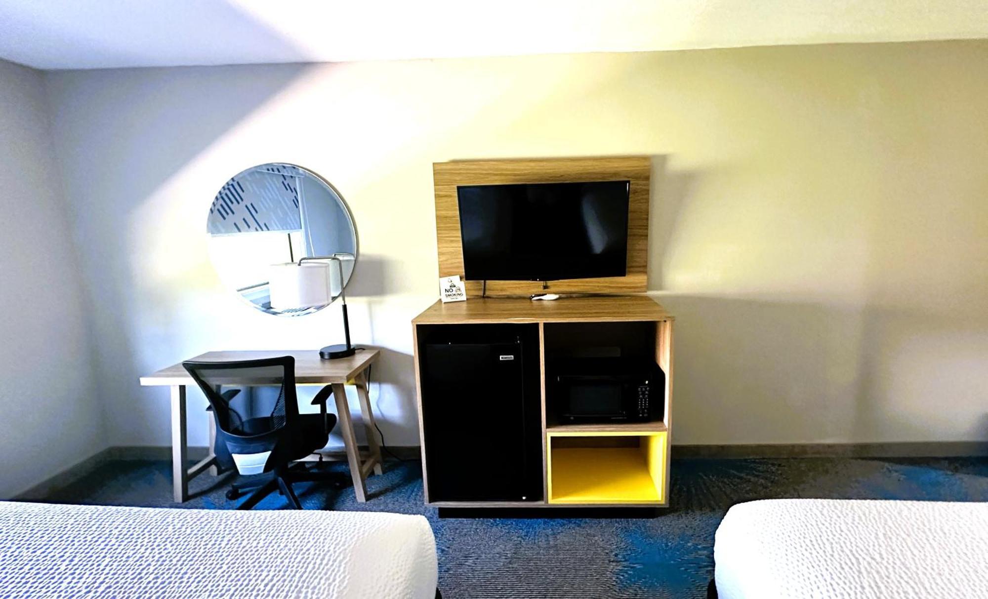 Days Inn & Suites By Wyndham Wynne Exteriör bild