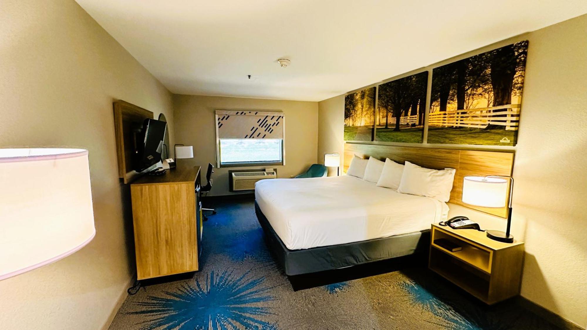 Days Inn & Suites By Wyndham Wynne Exteriör bild