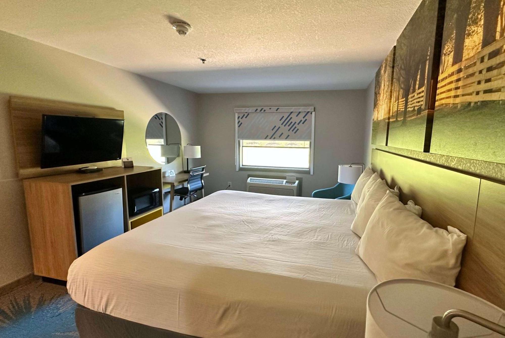 Days Inn & Suites By Wyndham Wynne Exteriör bild